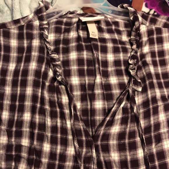 Dark Purple Plaid Blouse - Picture 2 of 2